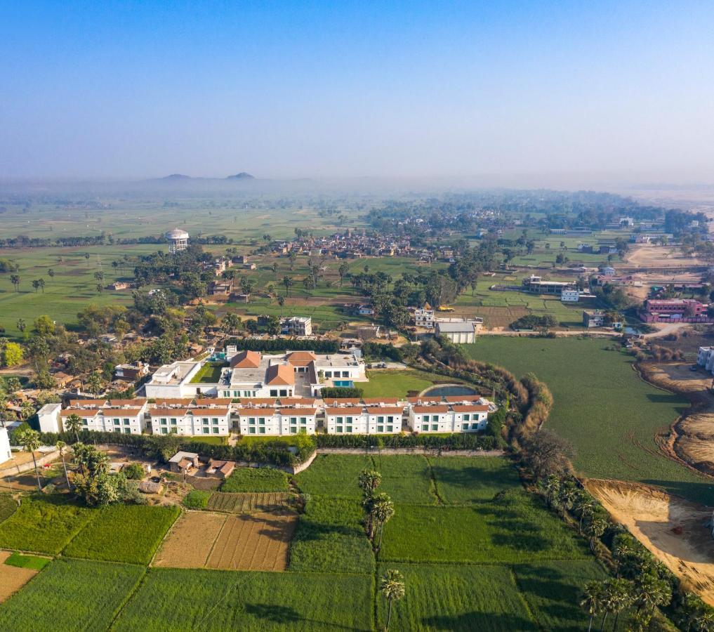 Marasa Sarovar Premiere, Bodhgaya Bagian luar foto