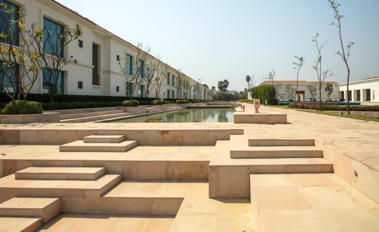 Marasa Sarovar Premiere, Bodhgaya Bagian luar foto